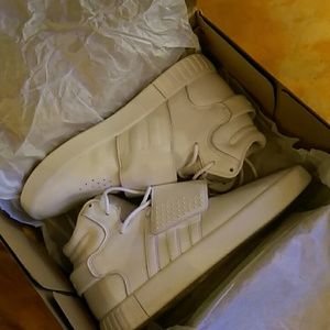 Adidas tubular invader strap white leather